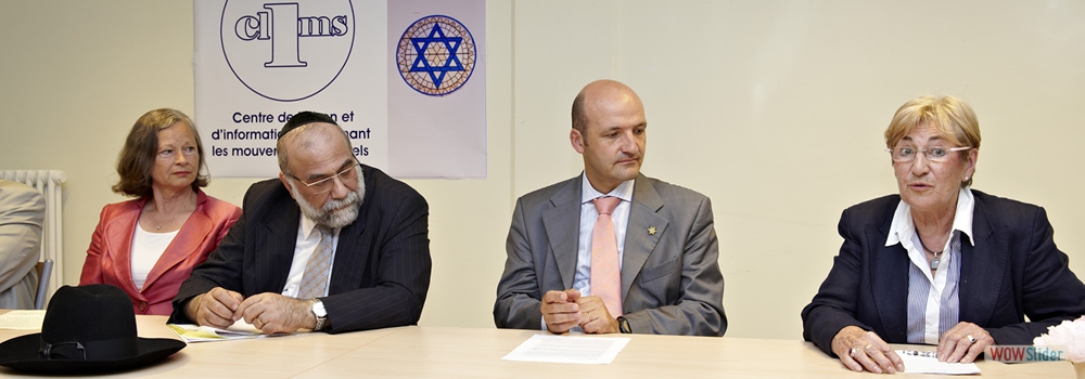 Le grand rabbin Dayan et des membres du CLIMS - 'Universalisme dans le judaïsme - juin 2010